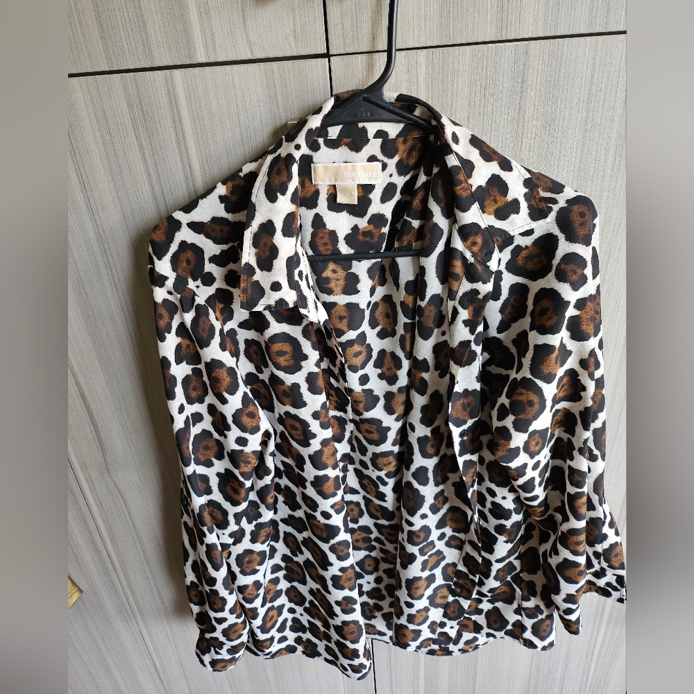 Michael Kors Leopard Print long sleeve